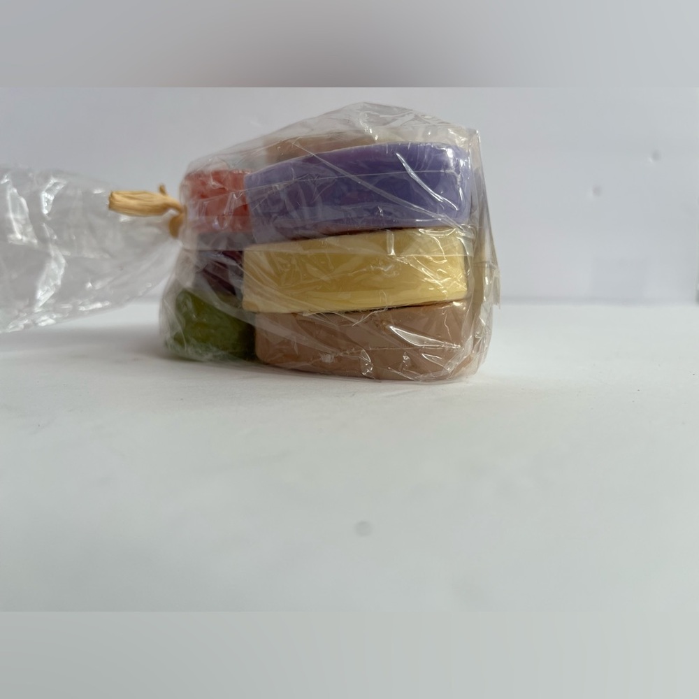 NEW ~Saavy Naturals Heart-Shaped Soap Set - Picture 2 of 6